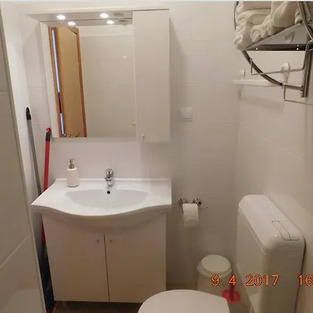 Ljuta Naranca شقة