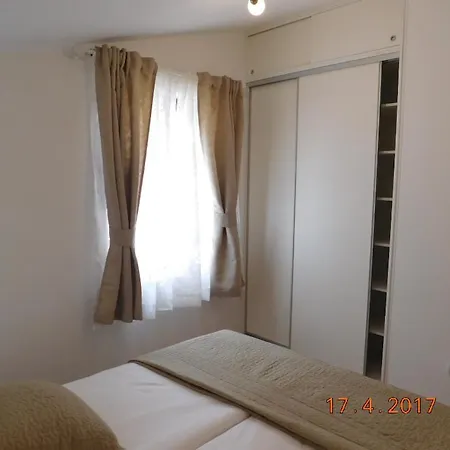 Ljuta Naranca Lejlighed *